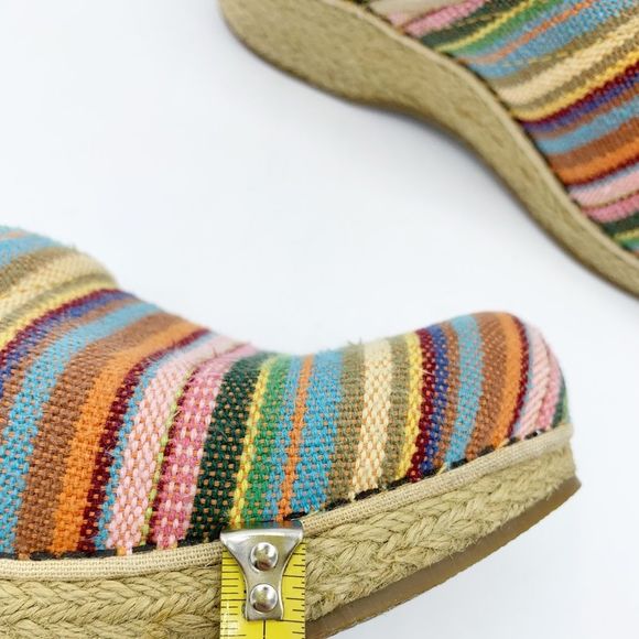 Dansko Vegan Woven Striped Colorful Comfort Espadrille Style Clogs Size 8 - Picture 13 of 15
